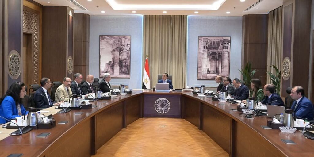 fb_img_17457527625691913058949526188385-1024x512 رئيس الوزراء يستعرض التحديات التى تواجه الجامعة العُمالية والمسارات المقترحة لتطويرها