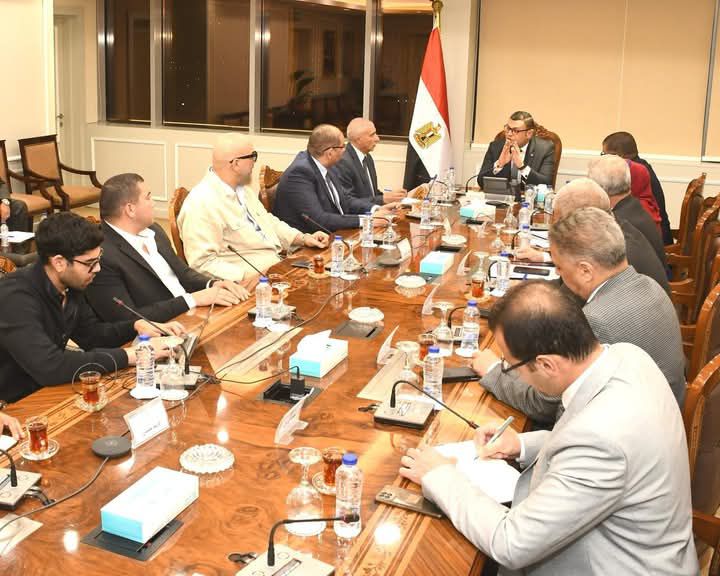 fb_img_17458298635292214880458011601088 وزير الإسكان يلتقي مسئولي "منصة مصر العقارية" لاستعراض أوجه التعاون المستقبلي بملف التحول الرقمي