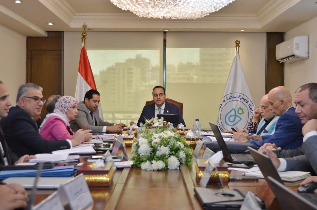 fb_img_17461786521918618703969008838094-1024x681 خلال الاجتماع الدوري لمجلس إدارة الهيئة العامة للرعاية الصحية رقم (85)..