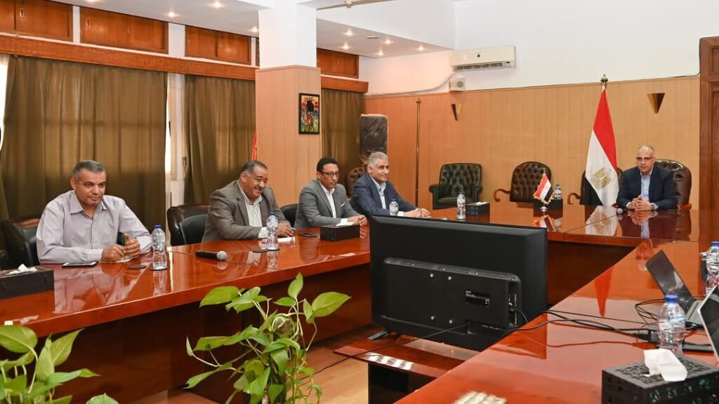 fb_img_17461789157512419319137850937649-1024x576 وزير الري يتابع حالة المنظومة المائية وتطهيرات الترع والاستعداد لفترة أقصى الإحتياجات المائية