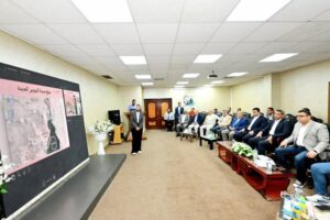 fb_img_17462785994268496687124311872774-300x200 وزير الإسكان يعقد اجتماعًا بمقر جهاز مدينة السويس الجديدة لمتابعة المشروعات التنموية بالمدينة