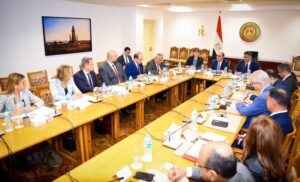 fb_img_17462788214311786052318700699483-300x182 وزير الخارجية والهجرة يلتقي بمُديري مكاتب الأمم المُتحدة الإقليمية في القاهرة