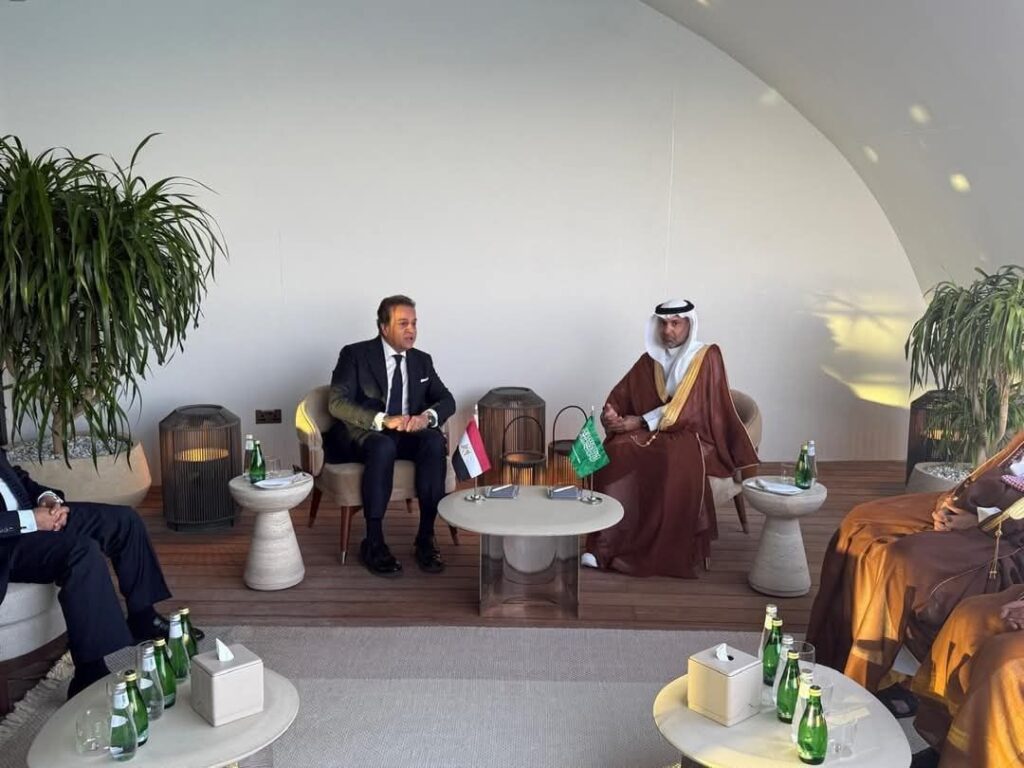 fb_img_17463458034803746054692490738627-1024x768 وزير الصحة يبحث مع نظيره السعودي مستجدات التعاون الممتدة بين البلدين في القطاع الصحي