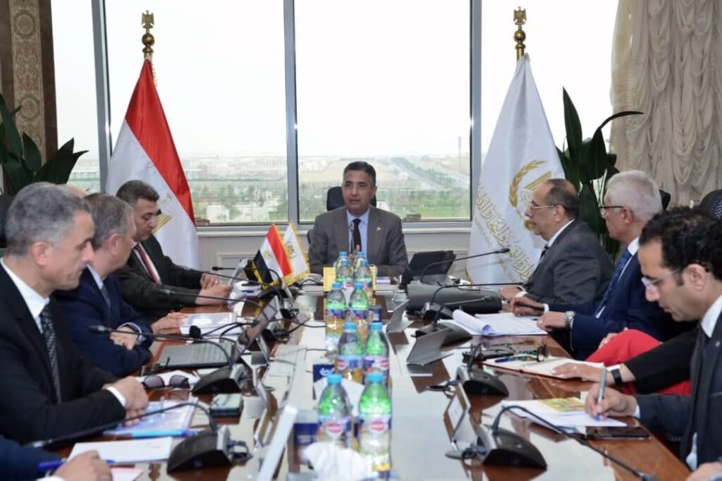 fb_img_17463541362566674448144708257366-1024x682 وزير التموين: العمل حاليًا على إعادة إحياء العلامات التجارية الخاصة بالشركة بهدف تعزيز الحصة السوقية وتلبية احتياجات المستهلكين