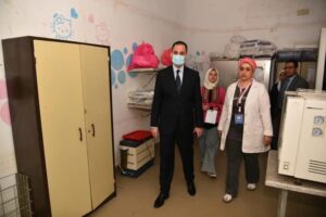 fb_img_17463662254368390114457653029824-300x200 نائب وزير الصحة يقوم بجولة مفاجئة على المنشآت الصحية بمدينة الشروق