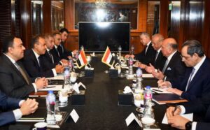 fb_img_17463666081885989451493368827569-300x186 وزير الخارجية والهجرة يستقبل نائب رئيس الوزراء ووزير خارجية جمهورية العراق