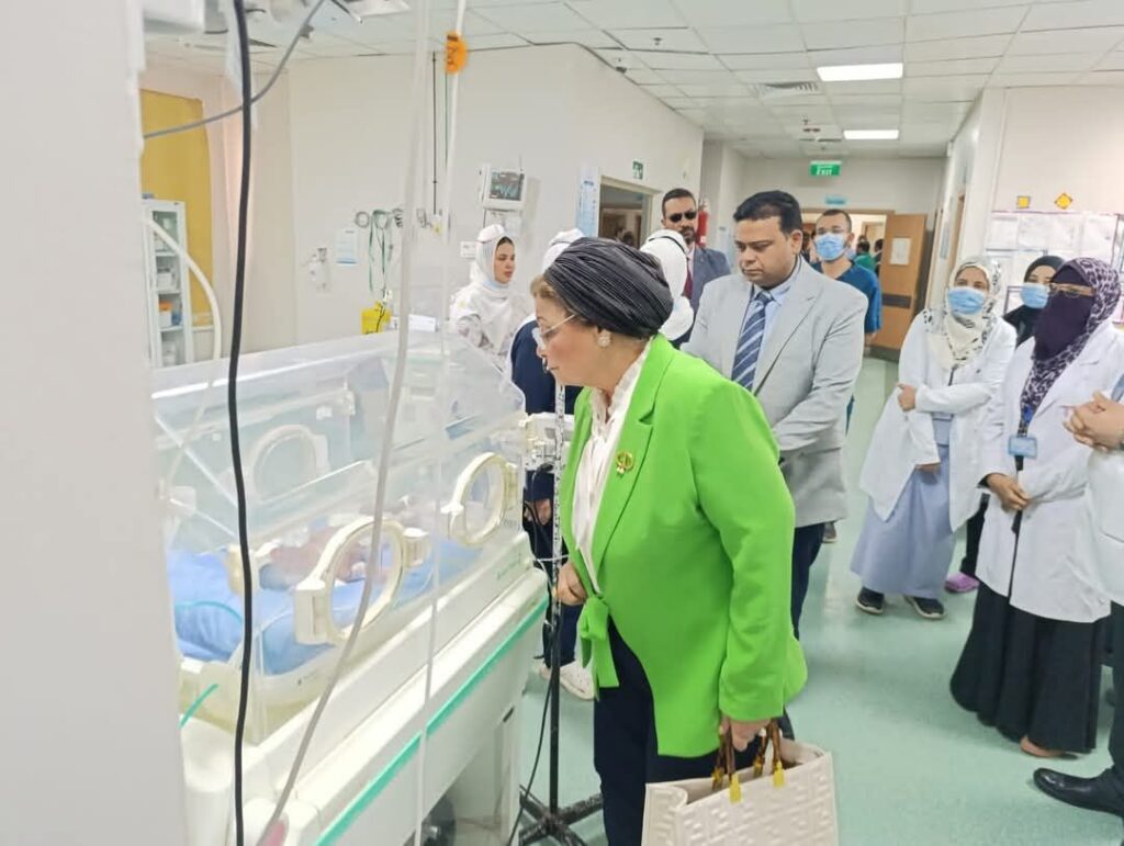 fb_img_17464383939444581913440398038857-1024x771 الدكتورة عبلة الألفي توصي بدعم الرضاعة الطبيعية وتوسيع غرف المشورة الأسرية