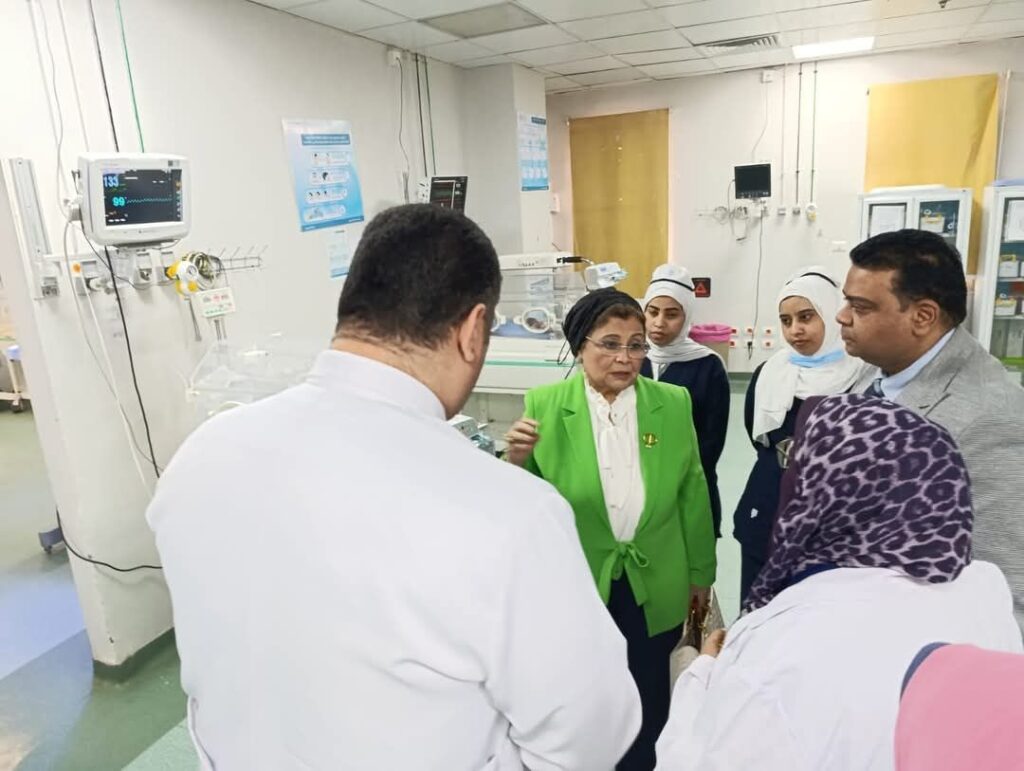 fb_img_1746438400144168949792829949057-1024x771 الدكتورة عبلة الألفي توصي بدعم الرضاعة الطبيعية وتوسيع غرف المشورة الأسرية