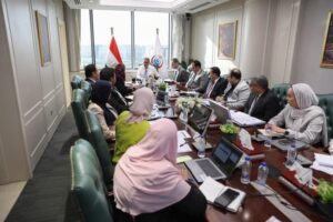 fb_img_17466118791755185208601453588864-300x200 نائب رئيس مجلس الوزراء وزير الصحة والسكان يناقش مشروع موازنة قطاع الصحة للعام المالي 2026/2025