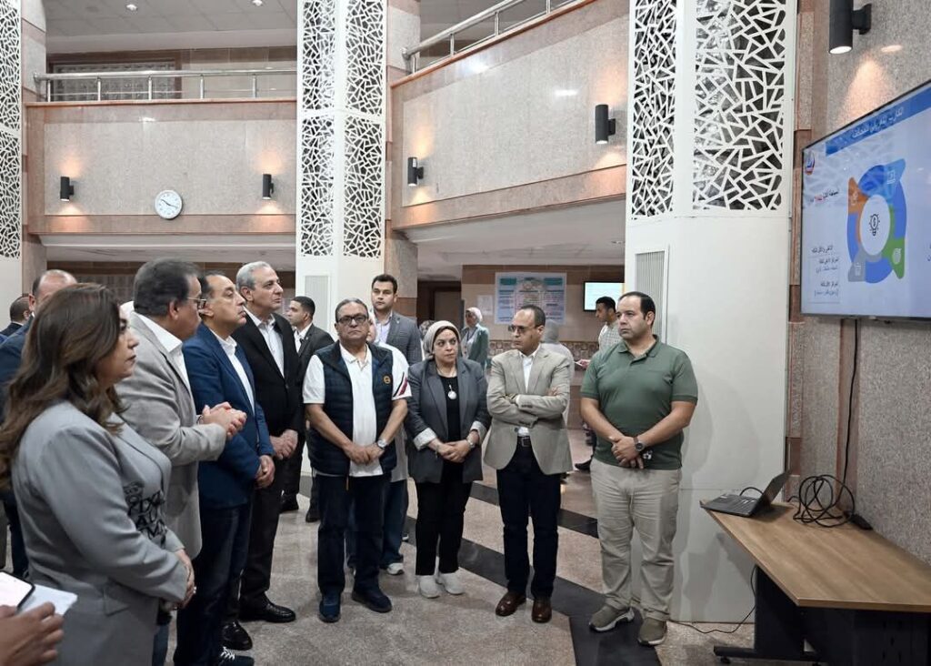 fb_img_17466924480218654564489566199465-1024x732 خلال جولة رئيس الوزراء اليوم بالمحافظة:<br>نائب رئيس الوزراء للتنمية البشرية وزير الصحة والسكان يستعرض مشروعات الوزارة والخريطة الصحية بالغربية