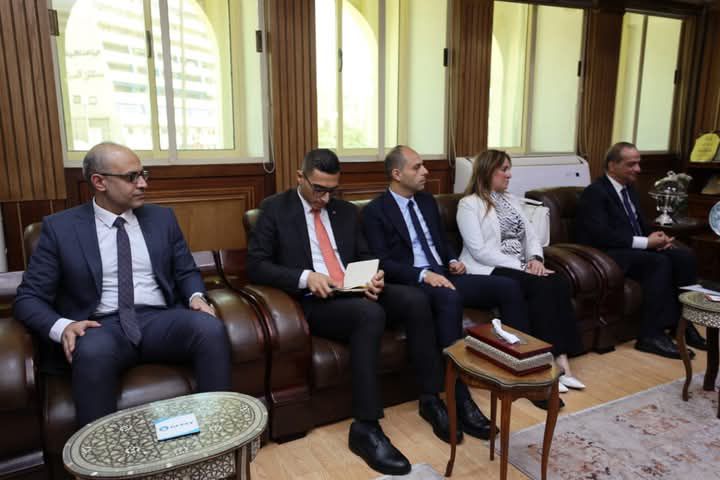 fb_img_17466996120537242496053220120937 في إطار جولاته الميدانية بالمحافظات وتنفيذًا لتوجيهات دولة&nbsp; رئيس مجلس الوزراء بشأن ضبط الأسواق وأسعار السلع..