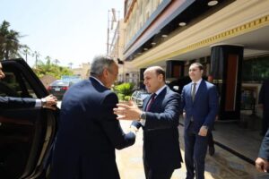 fb_img_17466996158747075584602408458053-300x200 في إطار جولاته الميدانية بالمحافظات وتنفيذًا لتوجيهات دولة&nbsp; رئيس مجلس الوزراء بشأن ضبط الأسواق وأسعار السلع..