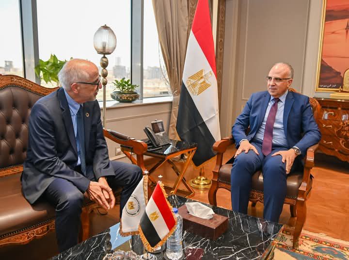fb_img_17468640953163040426132342992759 وزير الري يبحث مع مدير معهد البحر الأبيض المتوسط للمياه تعزيز التعاون البحثى في مجال المياه