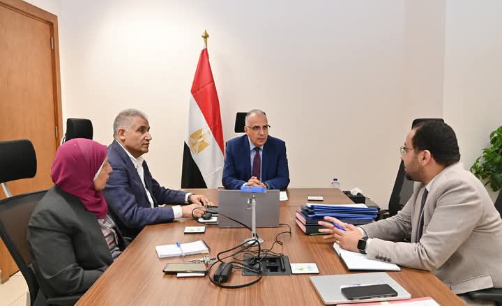 fb_img_17469538963471980616671325227304 وزير الري يتابع موقف مشروع المسار الناقل لمياه الصرف الزراعي لمحطة المعالجة في الدلتا الجديدة بنسبة تنفيذ ٧٨%