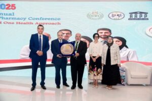 fb_img_1746954140057174980963012754124-300x200 برعاية هيئتي الدواء والشراء الموحد..▪︎انطلاق فعاليات ملتقي الفارما الثامن والمؤتمر الدولي التاسع للصيادلة العرب تحت عنوان " نهج الصحة الواحدة"