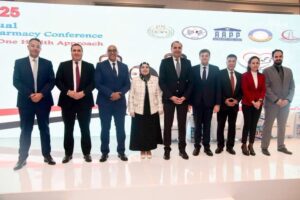 fb_img_17469541439572150001818067899805-300x200 برعاية هيئتي الدواء والشراء الموحد..▪︎انطلاق فعاليات ملتقي الفارما الثامن والمؤتمر الدولي التاسع للصيادلة العرب تحت عنوان " نهج الصحة الواحدة"