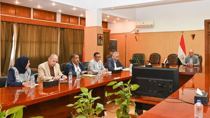 fb_img_17470376089767699780674901745550 وزير الري يتابع حالة المنظومة المائية والنجاح في الوفاء بالاحتياجات المائية المتزايدة مع موجة الحرارة التي تشهدها البلاد حاليًا