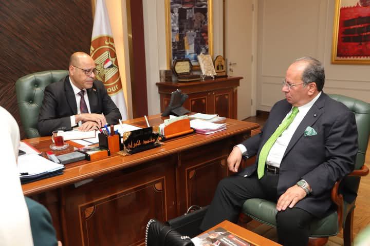 fb_img_17470582210982378685381408391977 وزير العمل يلتقي وفدًا من شركة "إيلو للإستشارات والخدمات المتكاملة"