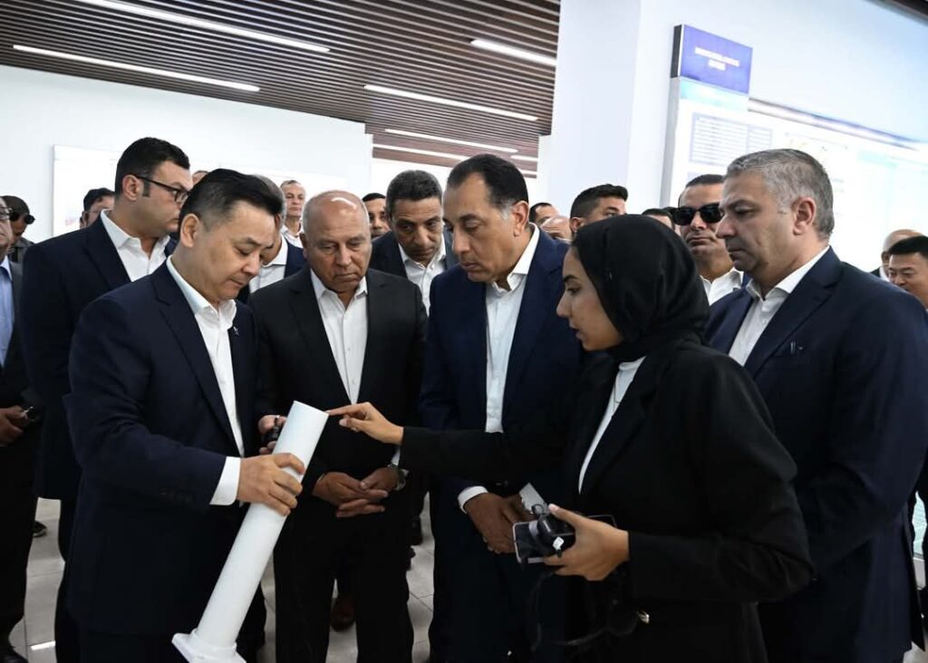 fb_img_17471274054271098347799236532564-1024x732 مدبولي: ندعم جهود المنطقة الاقتصادية لقناة السويس لتصبح مركزًا لوجستيًّا رائدًا يخدم سلاسل الإمداد العالمية