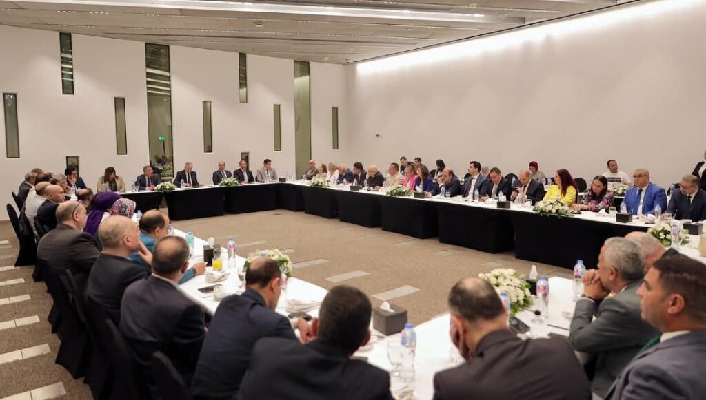 fb_img_17471282634328075384386718253809-1024x581 وزير السياحة والآثار يلتقي مع رؤساء مجالس إدارات وتحرير الصحف القومية والخاصة