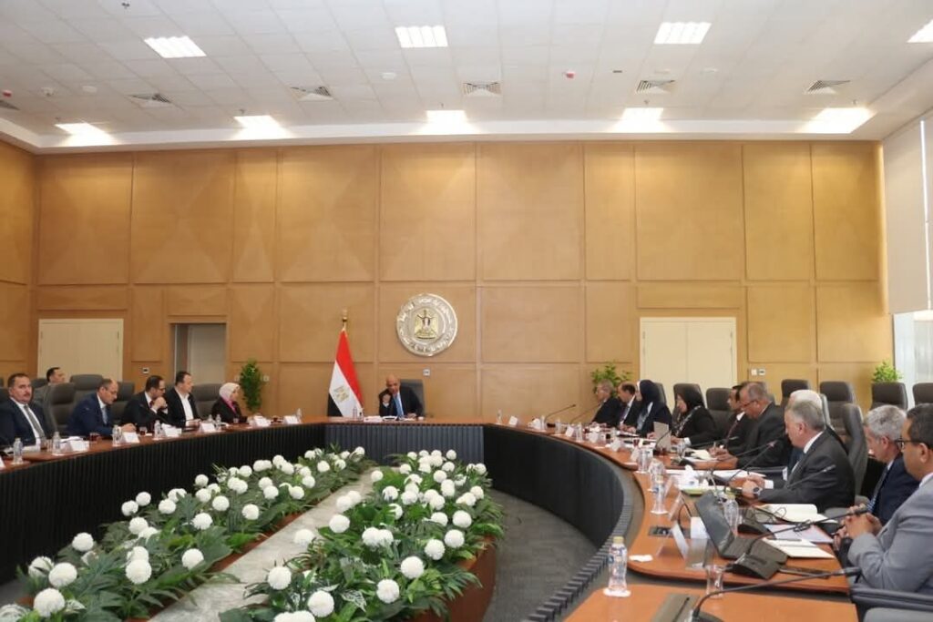 fb_img_1747220863166185731244965228394-1024x683 خلال اجتماع موسع بقيادات القطاع..