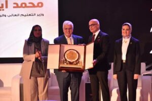 fb_img_17472952208174063011561159503952-300x200 نائب رئيس مجلس الوزراء وزير الصحة والسكان يشارك في افتتاح المؤتمر العلمي الدولي الثالث عشر لجامعة عين شمس