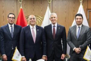 fb_img_17473031737182775590416745356329-300x200 جهاز تنمية المشروعات يوقع عقد تمويل مع البنك العربي الأفريقي الدولي بـ150 مليون جنيه لتمويل المشروعات الإنتاجية والصناعية الصغيرة والمتوسطة بمختلف محافظات الجمهورية