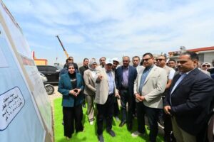 fb_img_17473036003642454778176394367385-300x200 وزير الإسكان ومحافظ الشرقية يتفقدان مشروع صرف صحي سنهوا بمنيا القمح ضمن المبادرة الرئاسية "حياة كريمة