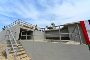 fb_img_17473036023299129311705559027187-300x200 وزير الإسكان ومحافظ الشرقية يتفقدان مشروع صرف صحي سنهوا بمنيا القمح ضمن المبادرة الرئاسية "حياة كريمة