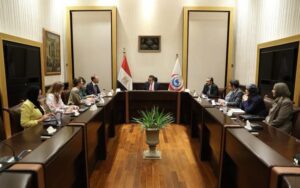 fb_img_17473188796954022484443537831180-300x188 نائب رئيس الوزراء وزير الصحة يناقش مع رئيس بعثة منظمة "أطباء بلا حدود" التعاون المشترك في المجالات الصحية والإنسانية