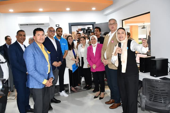 fb_img_17473189294405640499338384209268 وزير الشباب والرياضة ومحافظ القليوبية يفتتحان معمل الابتكار بمركز شباب المنشية