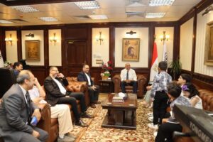 fb_img_17474689758607888172895198609742-300x200 رئيس جهاز تنمية المشروعات يستقبل فريق من الأطفال من صغار رواد الأعمال المتخصصين في إدخال نبات اللافندر في صناعة عدد من المنتجات صديقة البيئة