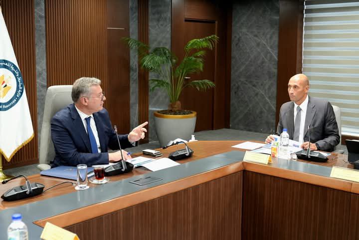 fb_img_17475877960188636199288665453909 وزير البترول خلال الجمعية العامة لشركة تنمية للبترول لمناقشة واعتماد نتائج أعمال عام 2024