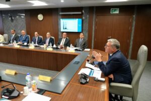 fb_img_17475877976265311583874596333123-300x200 وزير البترول خلال الجمعية العامة لشركة تنمية للبترول لمناقشة واعتماد نتائج أعمال عام 2024