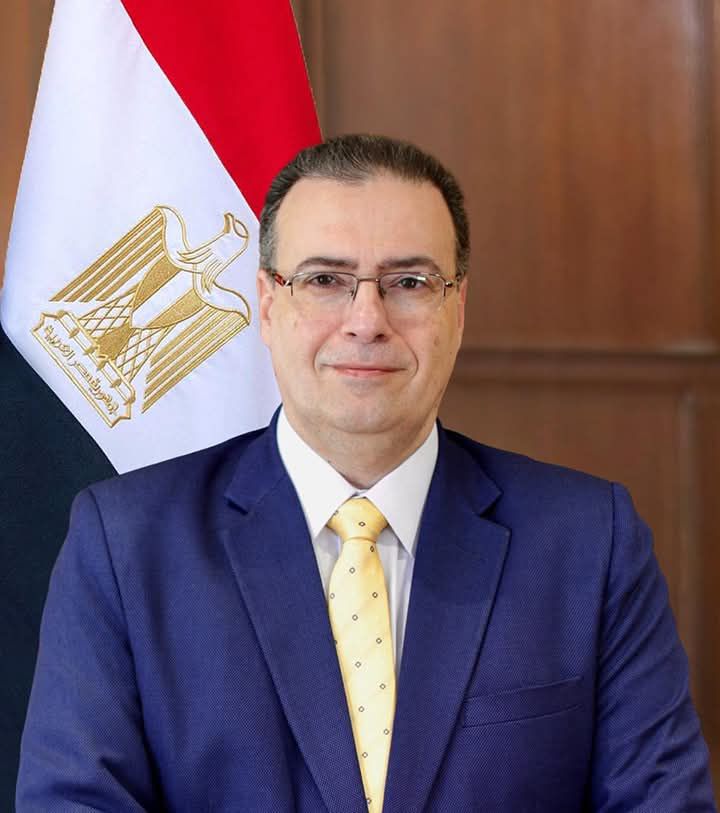 fb_img_17476442944554883893089562315007 "التنظيم والإدارة": استمرار إتاحة الرغبات بالمحافظات المتاحة أمام الناجحين في الامتحان الإلكتروني للجهاز من المتقدمين لوظائف معلم مساعد رياضيات حتى 21 يونيو المقبل