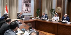 fb_img_174764600873536833446304919290-300x150 رئيس الوزراء يناقش سُبل الاستفادة من الآثار الغارقة بخليج أبي قير
