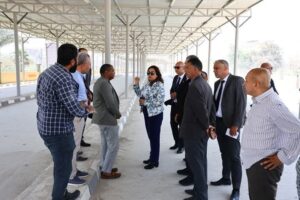 fb_img_17477475590794722716729399794541-300x200 خلال جولتها المفاجئة بمركز الصف بالجيزة: - وزيرة التنمية المحلية تتفقد مشروعات المواقف والأسواق.. وتوجه بسرعة تشغيل مشروعات "حياة كريمة" المنتهية ودخولها الخدمة أمام المواطنين