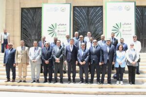 fb_img_17477477318592488746375816191755-300x200 وزير الزراعة ورئيسا لجنتي الزراعة بمجلسي النواب والشيوخ وعدد من أعضاء المجلسين يتفقدون المتحف الزراعي بالدقي