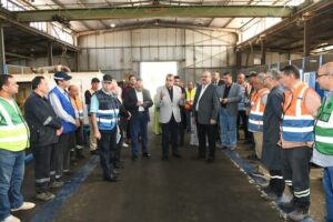 fb_img_17479167002696989841546238979349-300x200 وزير الدولة للإنتاج الحربي يفاجيء شركة حلوان لمحركات الديزل (مصنع 909 الحربي)