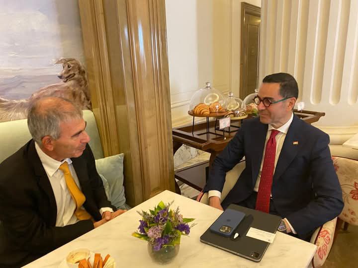 fb_img_17479170052343391502222539551278 وزير الاستثمار والتجارة الخارجية يلتقي رئيس مجلس إدارة مجموعة شلهوب لاستعراض فرص ومقومات الاستثمار بالسوق المصري