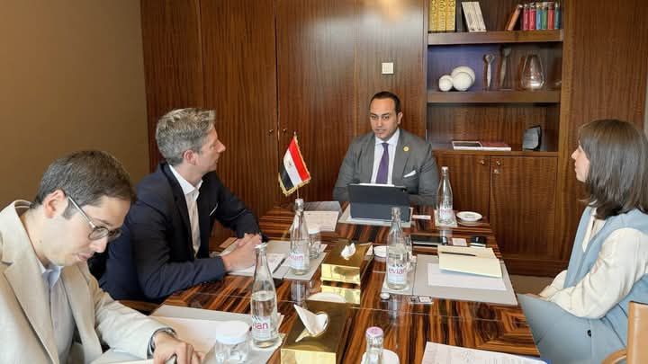 fb_img_17479171058174434394124868003174 رئيس هيئة الرعاية الصحية يعقد لقاءات استراتيجية مع "مؤسسة فيركو والتحالف الصحي الألماني" و"شركة ألفاريز آند مارسال" و"مجموعة جينجر للرعاية الصحية" لتعزيز التعاون الدولي