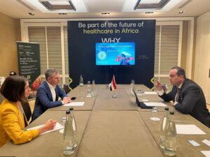 fb_img_17480770758709220012451937485639-300x225 رئيس هيئة الرعاية الصحية يزور مستشفيات جامعة جنيف والمؤسسة السويسرية للابتكار والتدريب في الجراحة