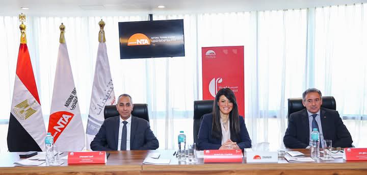 fb_img_17485218408485581796747475132249 وزيرة التخطيط والتنمية الاقتصادية والتعاون الدولي تترأس إحدى لجان المقابلات الشخصية للمتقدمات ببرنامج «المرأة تقود للتنفيذيات» بالأكاديمية الوطنية للتدريب