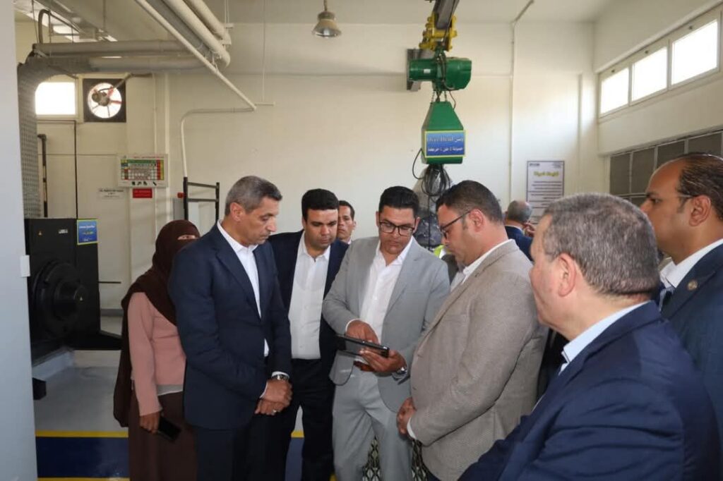 img-20250503-wa0025236106443905029116-1024x682 وزير الإسكان ومحافظ السويس يتفقدان محطتي زرب 1 و2 بحي السويس