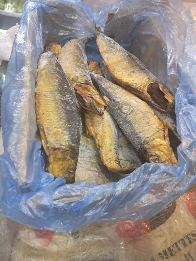 img-20250510-wa00115565919370174800276-768x1024 مديرية التموين بالسويس تضبط كميات من اللحوم والفراخ غير صالحة للاستهلاك الادمي