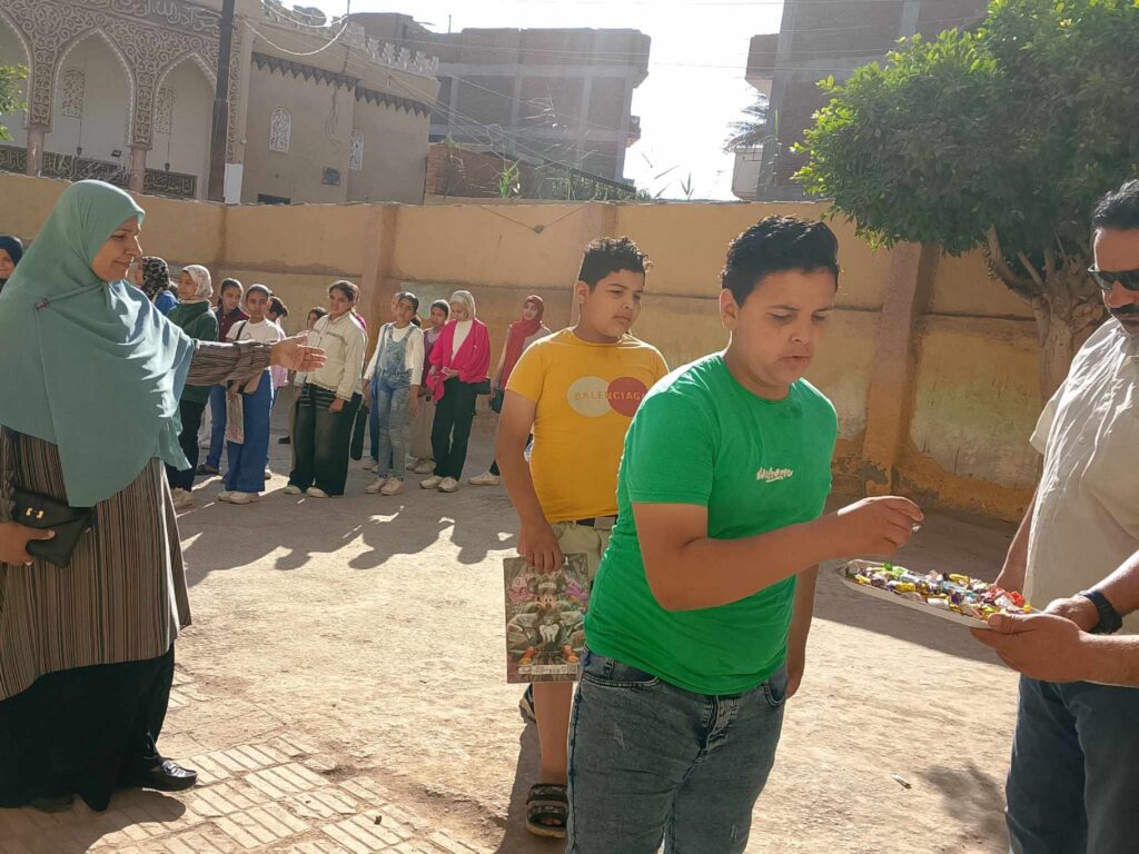 received_1055958553124543167310039301437506-1024x768 في اطار تشجيع الطلاب وتحفيزهم لاداء افضل في الامتحانات