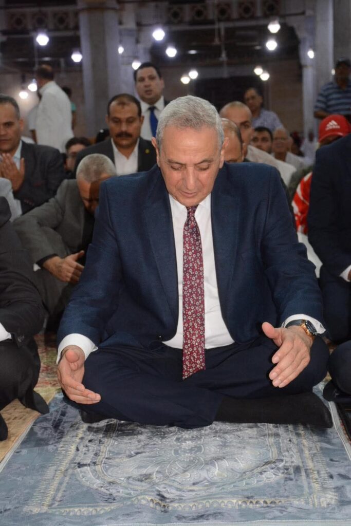 fb_img_17492026845867405669709801584655-683x1024 وسط أجواء مبهجة.. محافظ الغربية يؤدي صلاة العيد بمسجد السيد البدوي ويهنئ الأهالي بعيد الأضحى المبارك