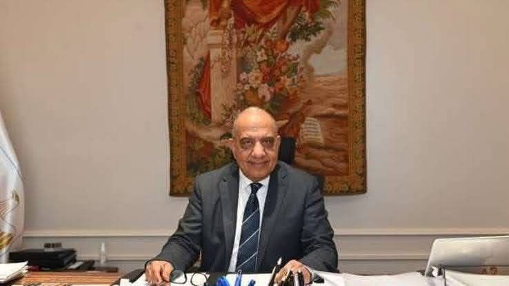 fb_img_17493804728472173978848752035498 وزير الكهرباء والطاقة المتجددة يتابع تقارير الأداء لمراكز خدمة العملاء ومنظومة الخدمات والشكاوى خلال أيام عيد الأضحى المبارك