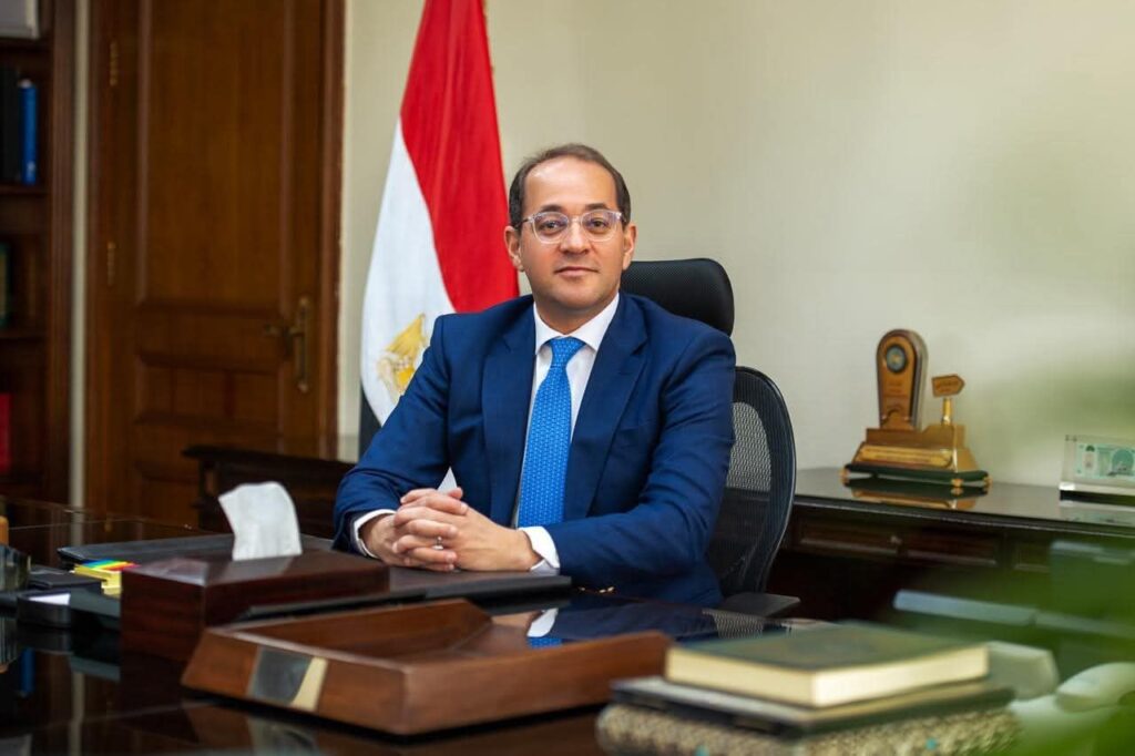 fb_img_17495446306014470516608851011313-1024x682 صرف المرتبات للعاملين بالدولة يوم ١٨ يونيه ● تطبيق الزيادات الجديدة في الأجور.. بدءًا من الشهر المقبل