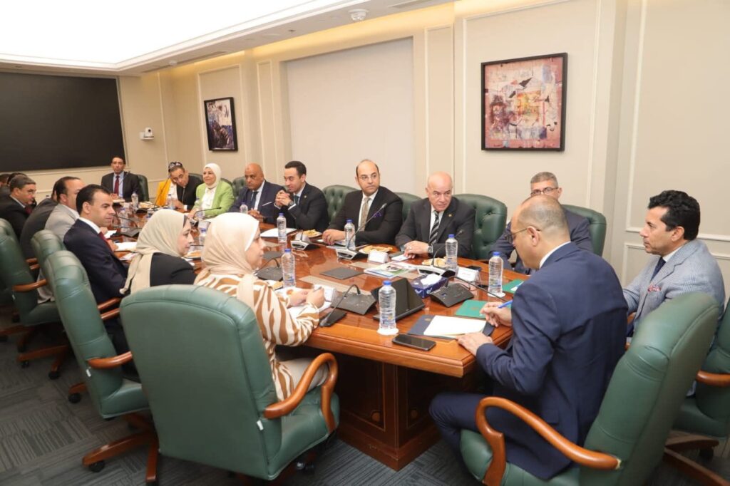 fb_img_17495520147652904329488205775511-1024x682 وزير العمل يستقبل وزير الشباب والرياضة لبحث التعاون في مجالات التوظيف والتدريب المهني
